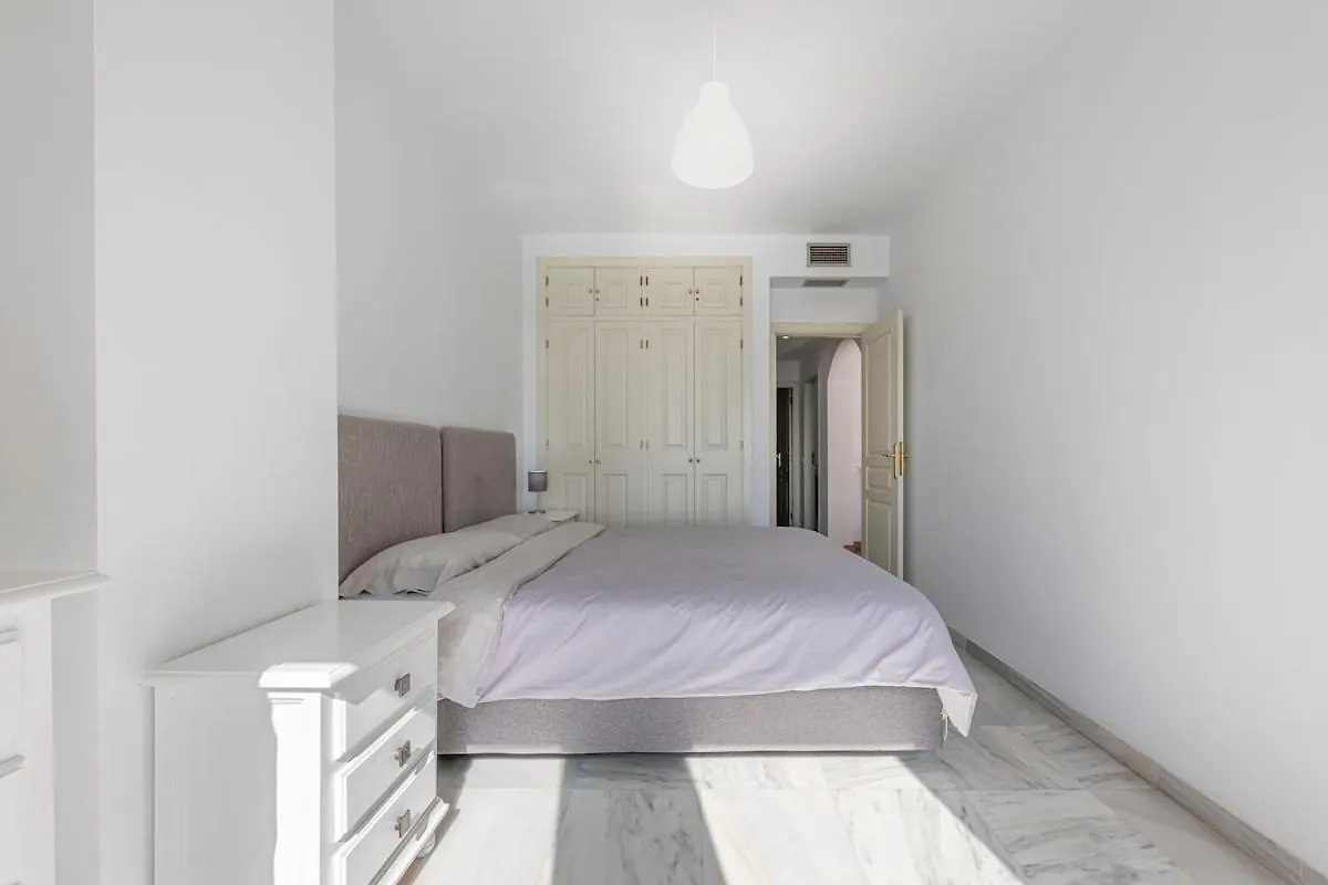 Διαμέρισμα Cozy & Comfy Seaside Retreat In Εστεπόνα