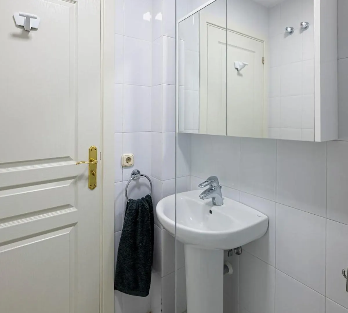 Apartament Cozy & Comfy Seaside Retreat In Estepona