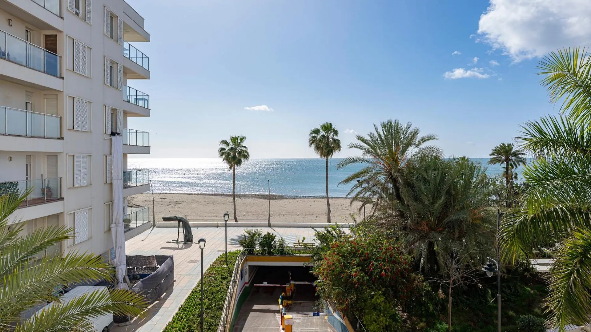 Apartment Cozy & Comfy Seaside Retreat In Estepona