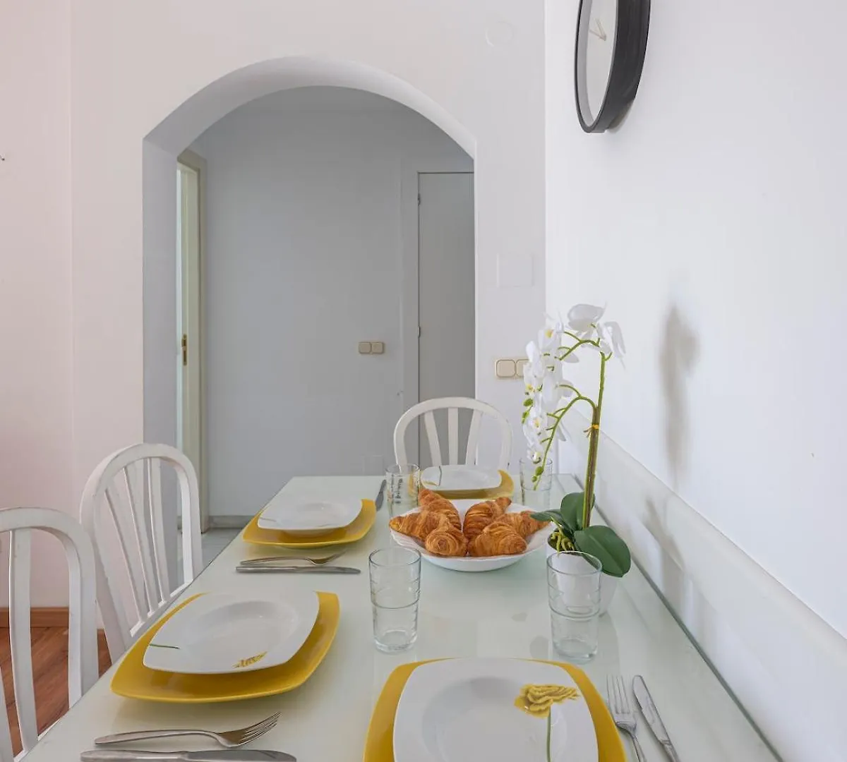 Apartment Cozy & Comfy Seaside Retreat In Estepona