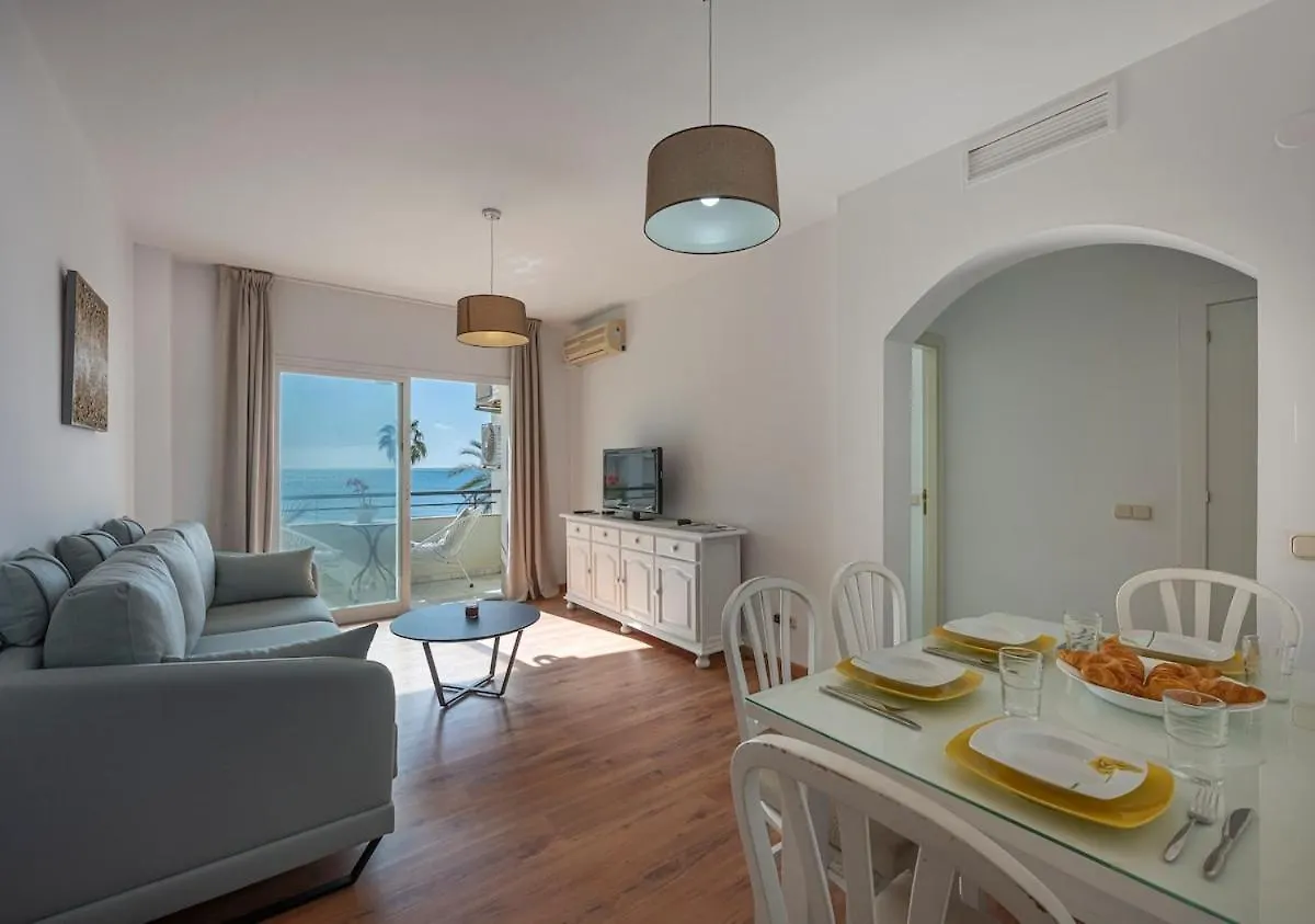 Apartment Cozy & Comfy Seaside Retreat In Estepona
