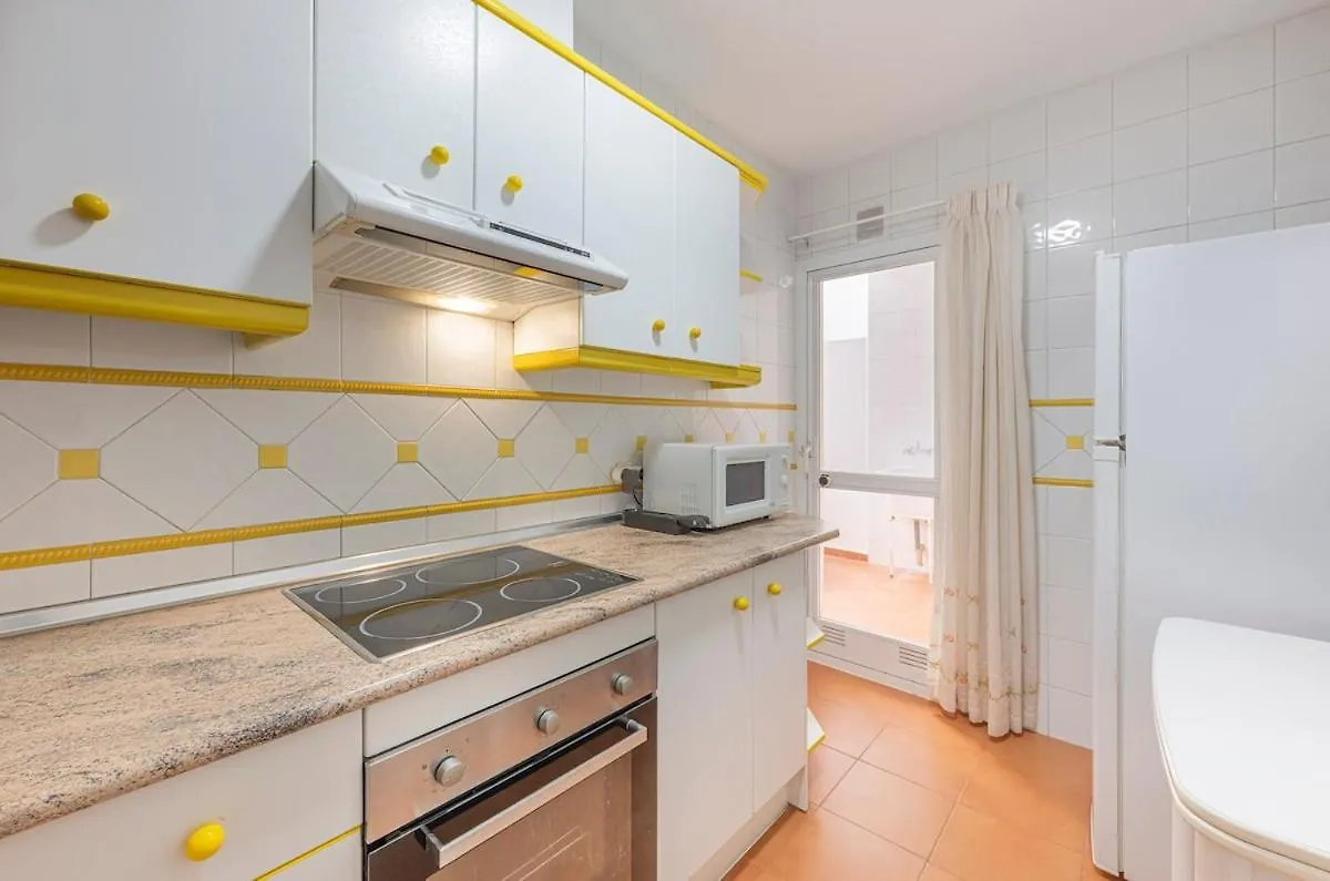 Apartment Cozy & Comfy Seaside Retreat In Estepona