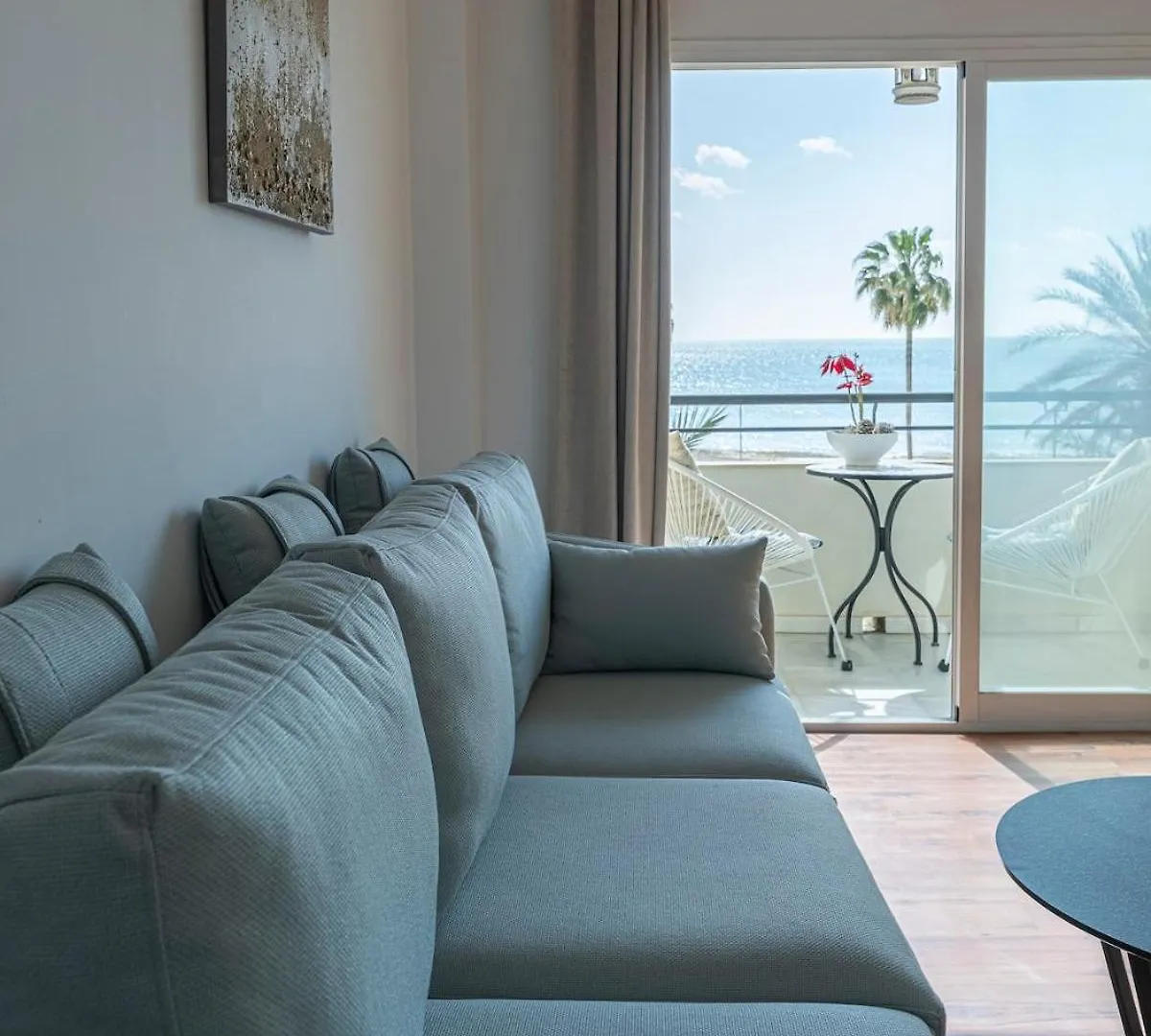 Apartment Cozy & Comfy Seaside Retreat In Estepona